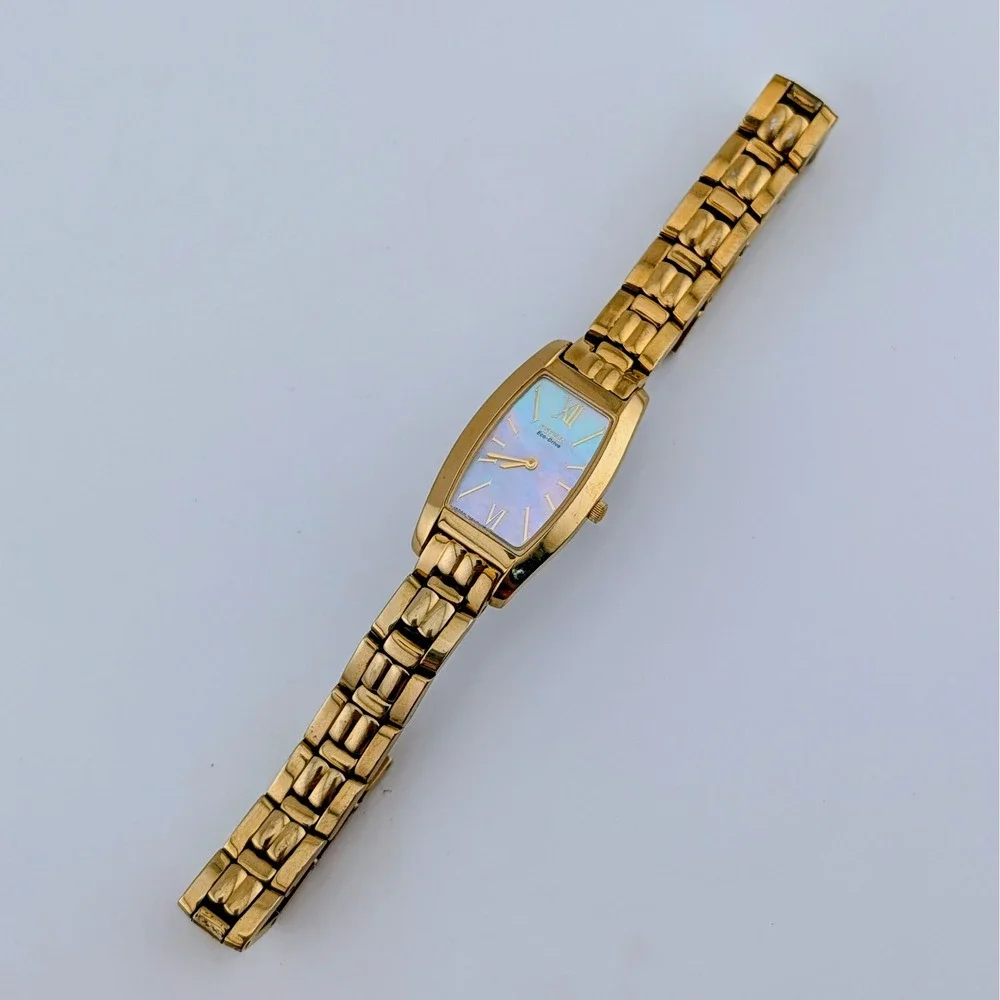 Citizen Eco-Drive Stiletto G670-S008433 Women's MOP Sapphire Watch New Capacitor